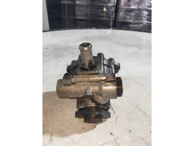 Recambio de bomba direccion para bmw serie 3 cabrio (e93) 330d referencia OEM IAM 7693974118  