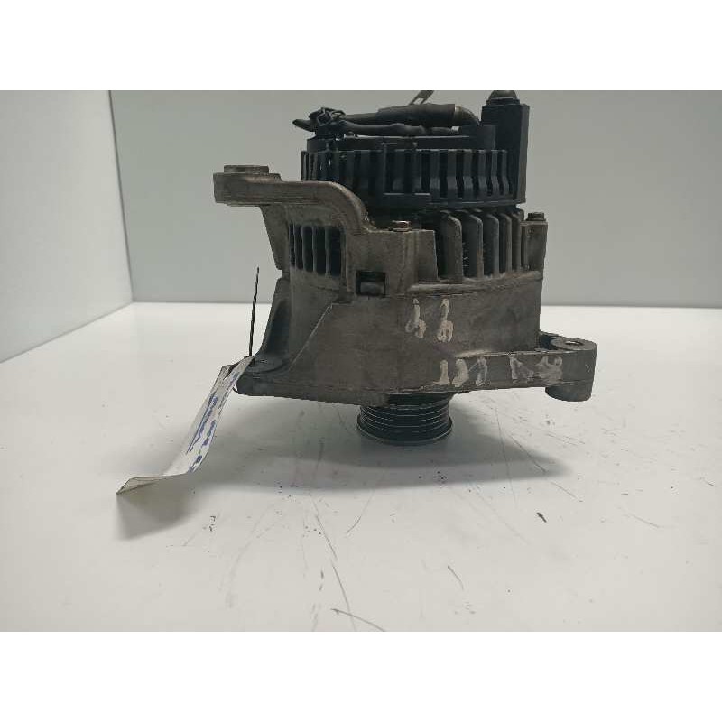 Recambio de alternador para audi a4 avant (b5) 1.8 t avant referencia OEM IAM  058906016E VALEO 90A