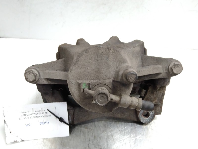 Recambio de pinza freno delantera derecha para toyota avensis berlina (t25) 2.2 d-4d executive berlina (5-ptas.) referencia OEM 