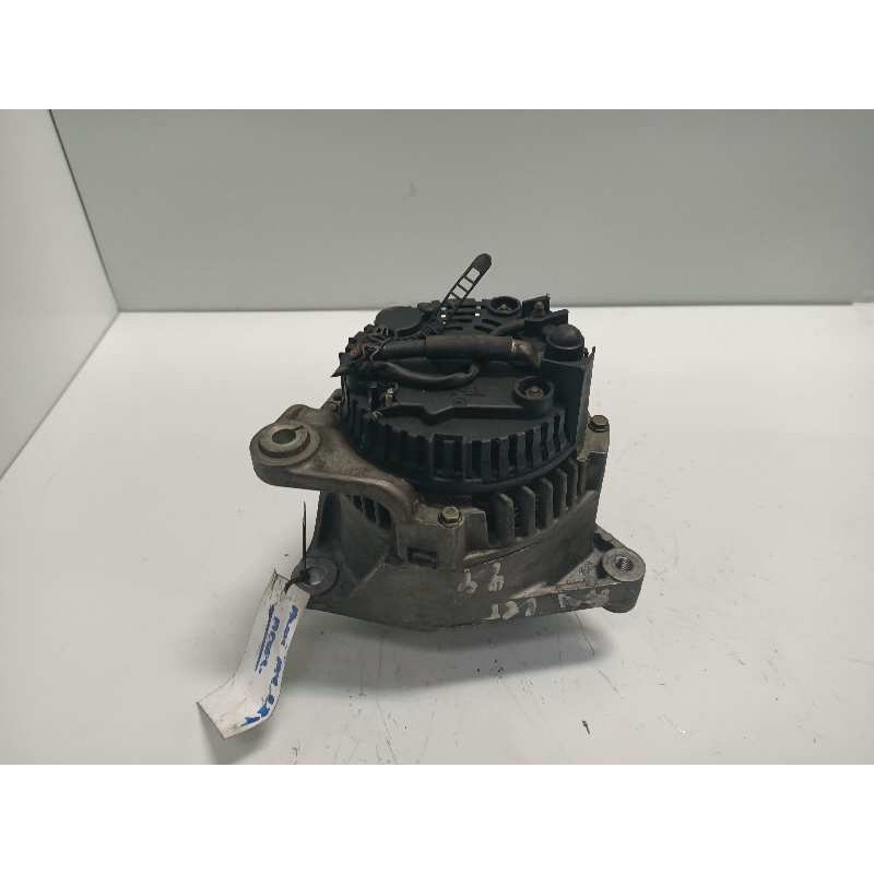 Recambio de alternador para audi a4 avant (b5) 1.8 t avant referencia OEM IAM  058906016E VALEO 90A