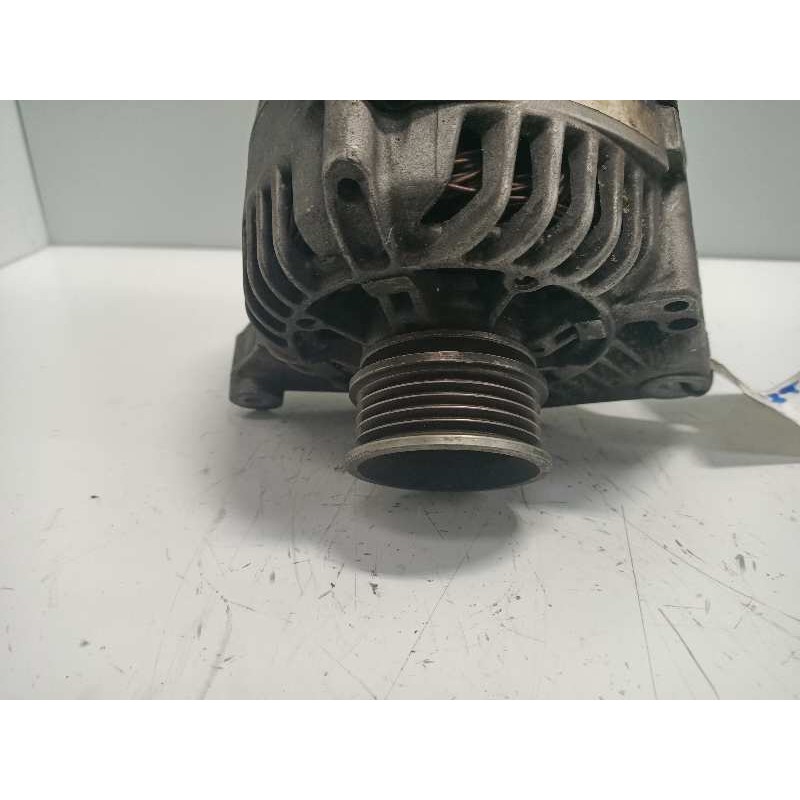 Recambio de alternador para audi a4 avant (b5) 1.8 t avant referencia OEM IAM  058906016E VALEO 90A