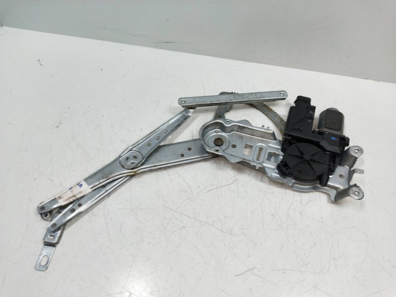 Recambio de elevalunas delantero derecho para opel corsa c referencia OEM IAM 400709F 13173074 3P