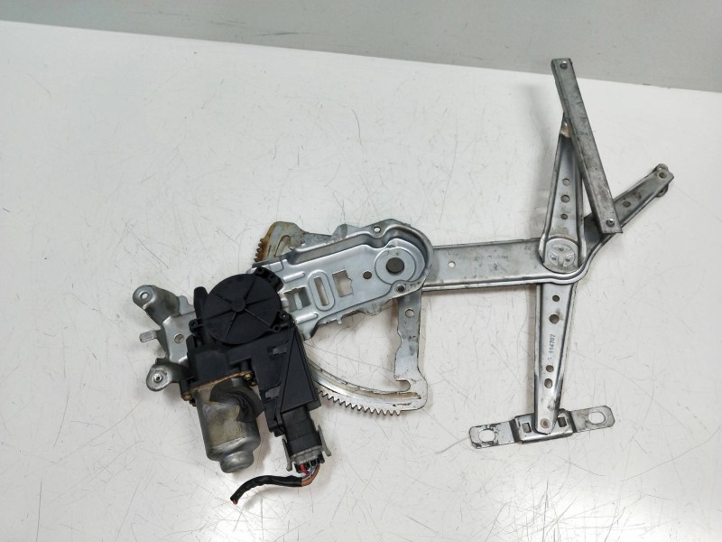 Recambio de elevalunas delantero derecho para opel corsa c 1.2 16v cat (z 12 xe / lw4) referencia OEM IAM 400609K 09113364 5P