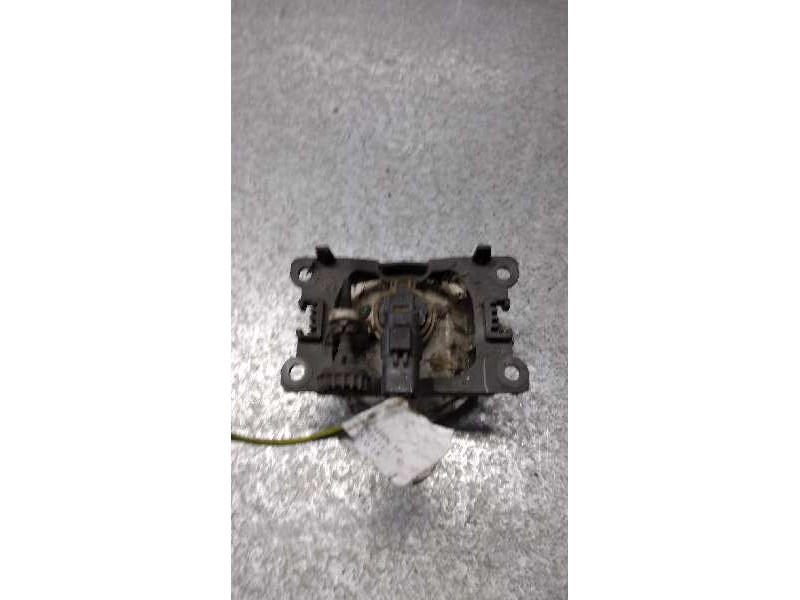 Recambio de faro antiniebla izquierdo para peugeot 206+ 1.4 hdi referencia OEM IAM   