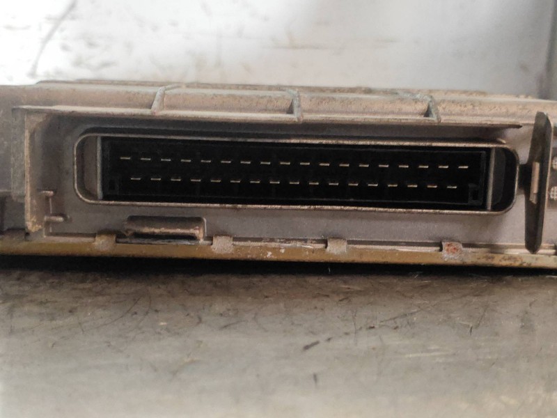 Recambio de centralita motor uce para peugeot 205 berlina 1.1 referencia OEM IAM G6110B01 9610191080 16078014