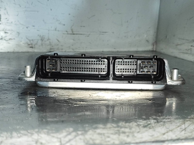 Recambio de centralita motor uce para audi a6 berlina (4b2) 2.5 tdi quattro referencia OEM IAM 0281010822 4B2907401J EDC15VM