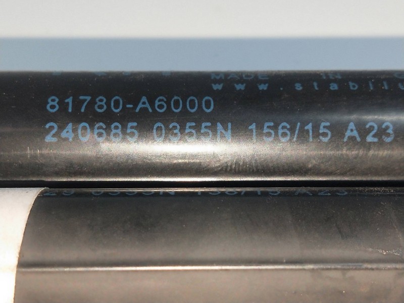 Recambio de amortiguadores maletero / porton para hyundai i30 classic gl referencia OEM IAM 81780A6000  