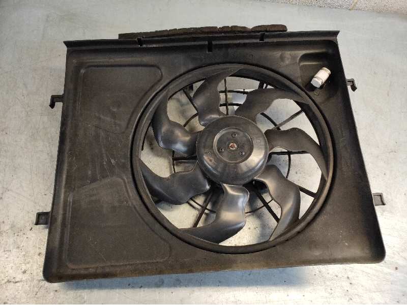 Recambio de electroventilador para hyundai i30 classic gl referencia OEM IAM 01253042R010  