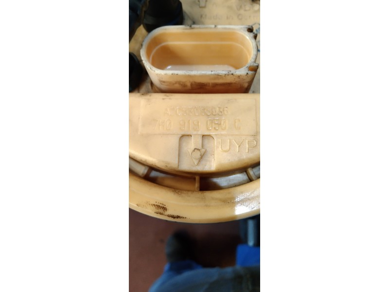 Recambio de bomba combustible para volkswagen t5 transporter/furgoneta 2.5 tdi referencia OEM IAM A2C53095038 7H0919050C 
