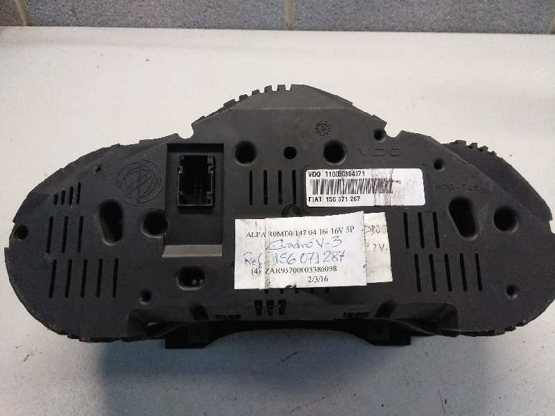 Recambio de cuadro instrumentos para alfa romeo 147 (190) 1.6 16v cat referencia OEM IAM 156071287 110080304071 