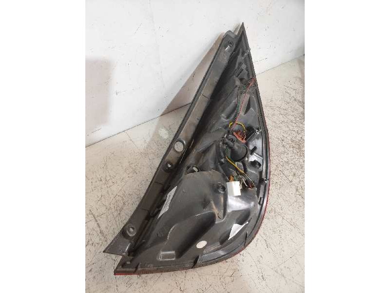 Recambio de piloto trasero izquierdo para hyundai i30 classic gl referencia OEM IAM 924012R0  