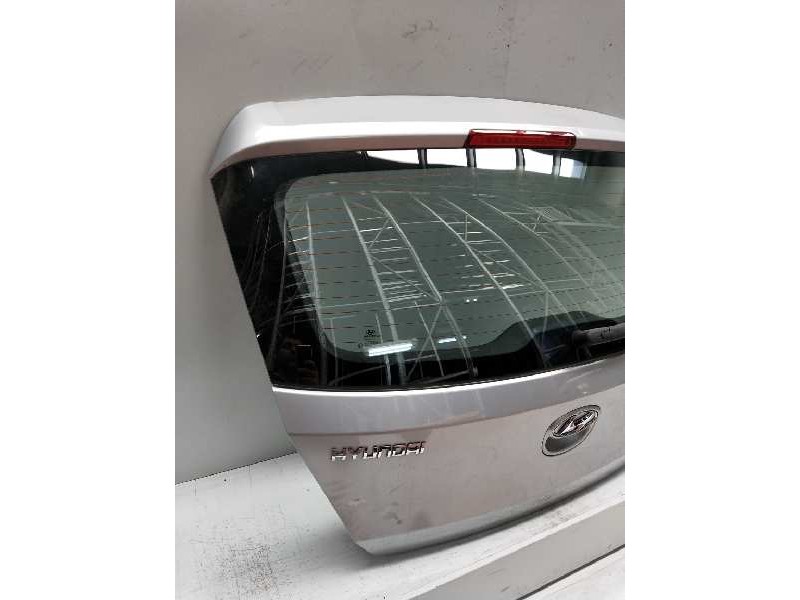 Recambio de porton trasero para hyundai i30 classic gl referencia OEM IAM   