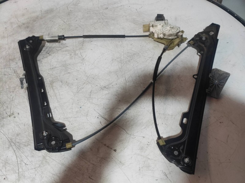 Recambio de elevalunas delantero izquierdo para bmw serie 3 cabrio (e93) 330d referencia OEM IAM 7191117 7193455 