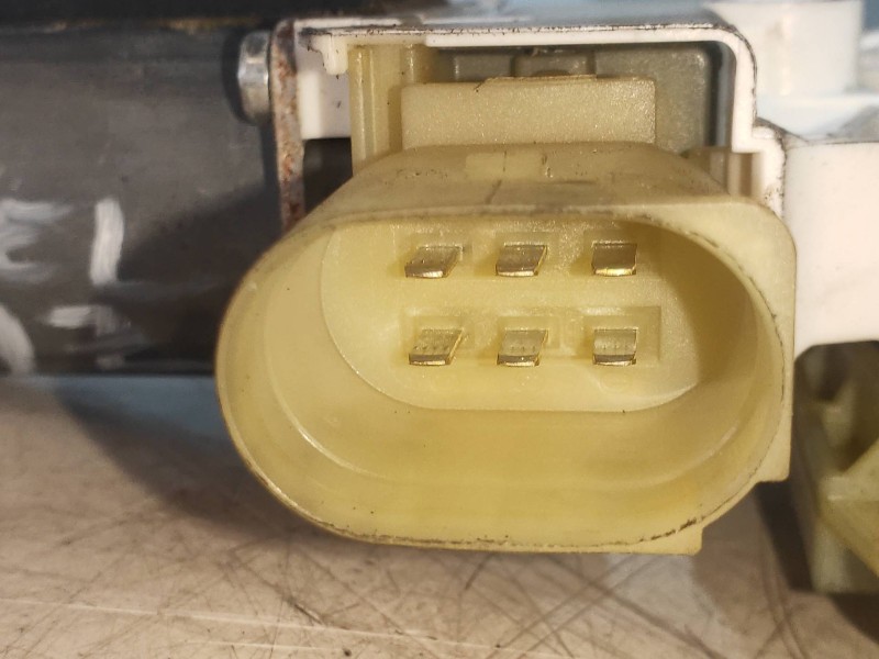 Recambio de elevalunas delantero izquierdo para bmw serie 3 cabrio (e93) 330d referencia OEM IAM 7191117 7193455 