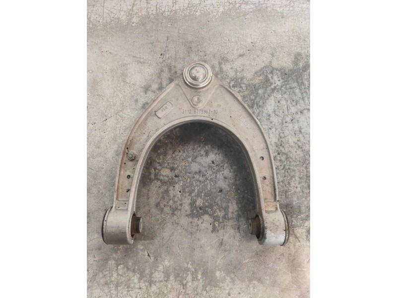 Recambio de brazo suspension superior delantero izquierdo para bmw serie 5 lim. (f10) 520d referencia OEM IAM 31126775967  