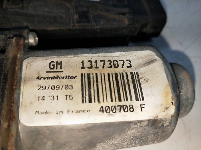 Recambio de elevalunas delantero derecho para opel corsa c blue line referencia OEM IAM 400708F 13173073 5P