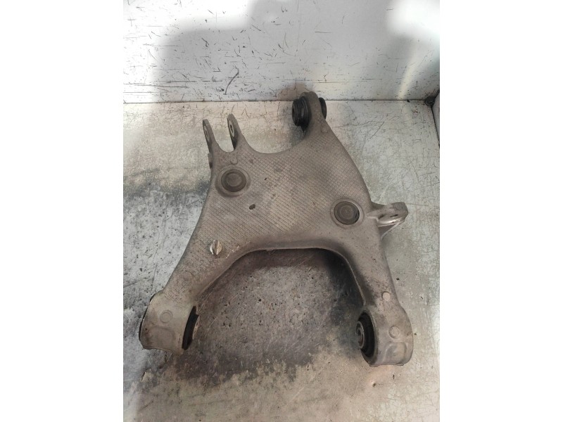 Recambio de brazo suspension inferior trasero derecho para bmw serie 5 lim. (f10) 520d referencia OEM IAM 33326865900  