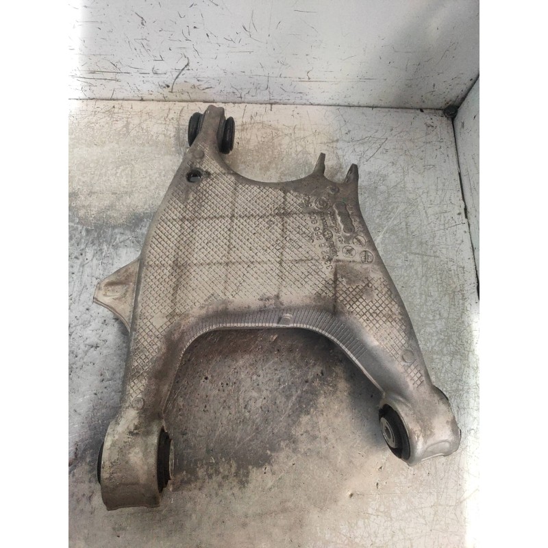 Recambio de brazo suspension inferior trasero derecho para bmw serie 5 lim. (f10) 520d referencia OEM IAM 33326865900  