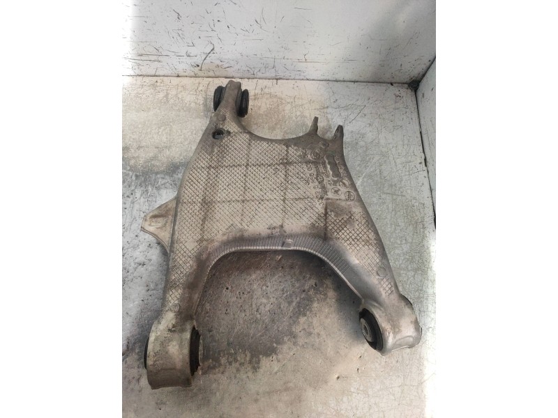 Recambio de brazo suspension inferior trasero derecho para bmw serie 5 lim. (f10) 520d referencia OEM IAM 33326865900  