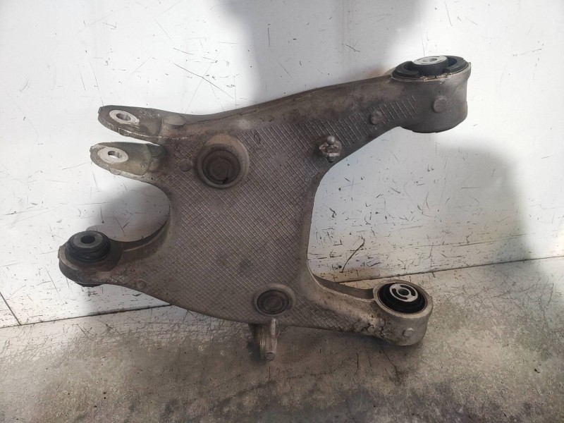 Recambio de brazo suspension inferior trasero izquierdo para bmw serie 5 lim. (f10) 520d referencia OEM IAM   