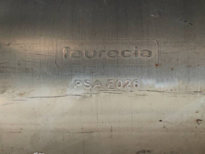 Recambio de filtro de particulas para citroen c3 picasso live edition referencia OEM IAM F026 S002 CATALIZADOR