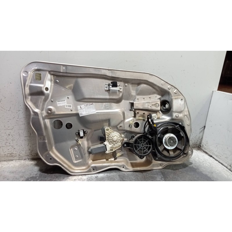 Recambio de elevalunas delantero izquierdo para mercedes clase s (w221) berlina 450 l (221.170) referencia OEM IAM A2218204102 A