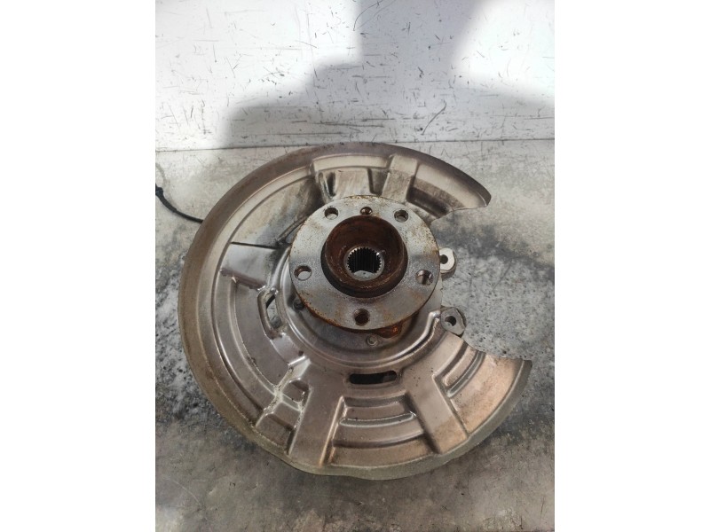 Recambio de mangueta trasera derecha para bmw serie 5 lim. (f10) 520d referencia OEM IAM   