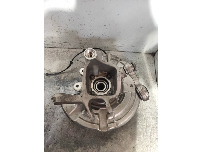 Recambio de mangueta trasera derecha para bmw serie 5 lim. (f10) 520d referencia OEM IAM   