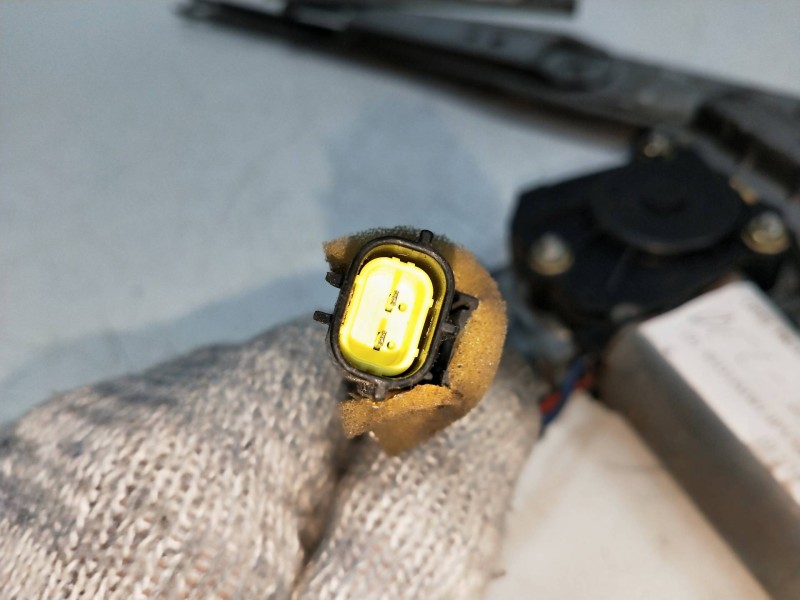 Recambio de elevalunas delantero derecho para opel frontera a 2.3 turbodiesel referencia OEM IAM   5P