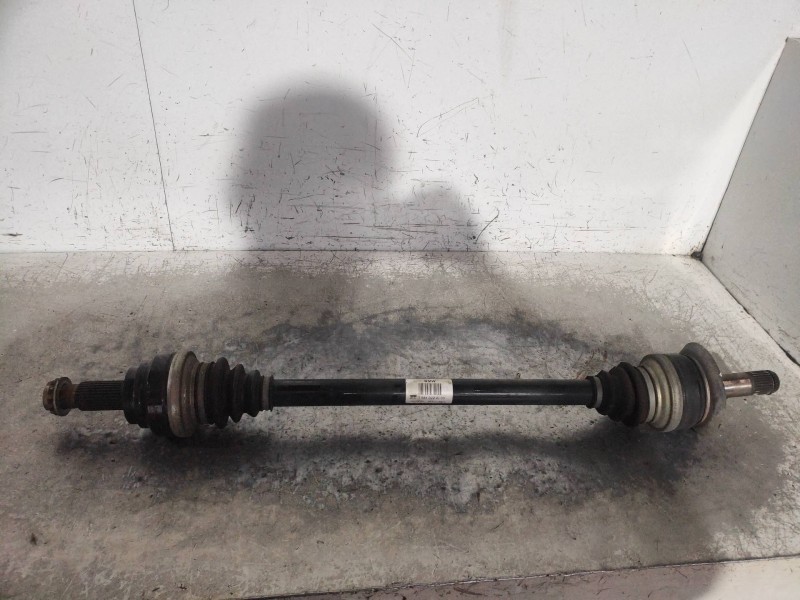 Recambio de transmision trasera derecha para bmw serie 5 lim. (f10) 520d referencia OEM IAM 7581022AI03  