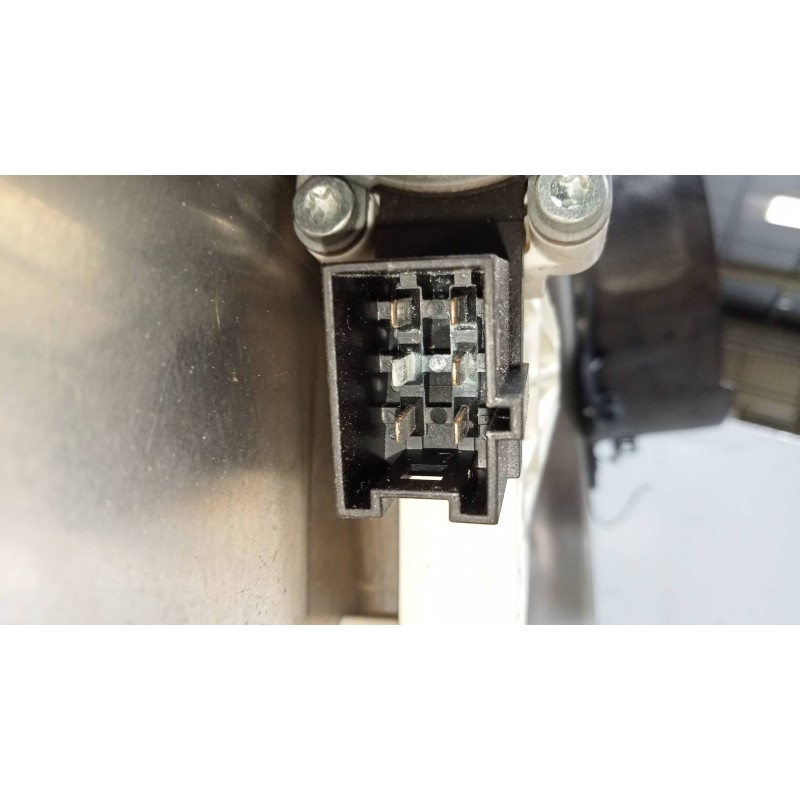 Recambio de elevalunas trasero derecho para mercedes clase s (w221) berlina 450 l (221.170) referencia OEM IAM A2217300435 A2218