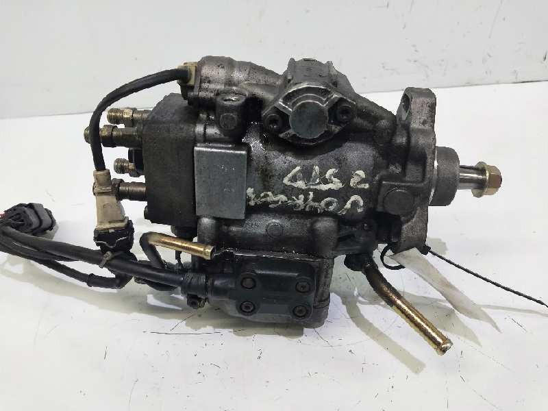 Recambio de bomba inyeccion para chrysler voyager (gs) 2.5 turbodiesel referencia OEM IAM 0460404975  BOSCH