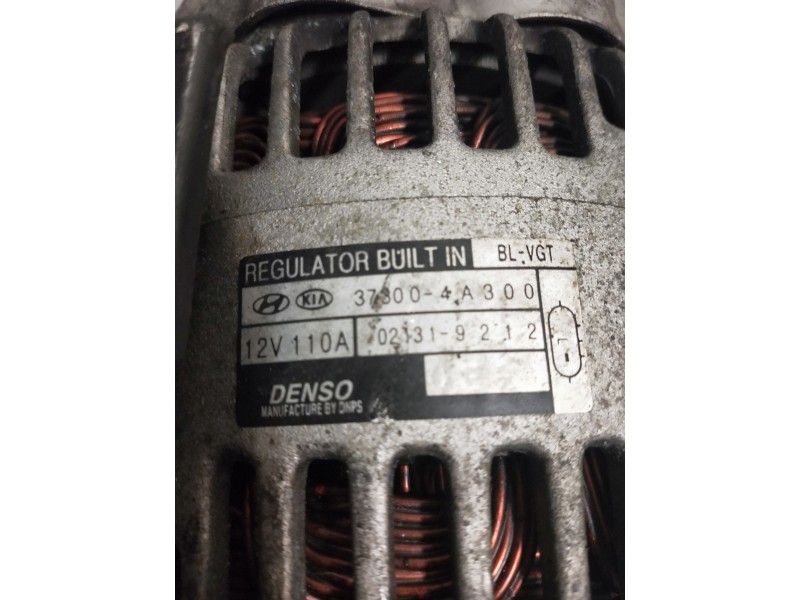 Recambio de alternador para kia sorento 2.5 crdi referencia OEM IAM 376004A300  