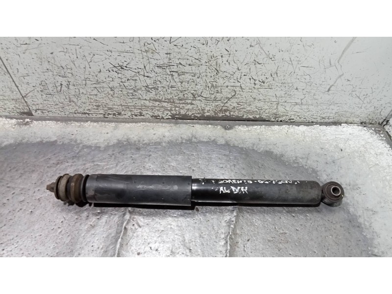 Recambio de amortiguador trasero derecho para kia sorento 2.5 crdi referencia OEM IAM   
