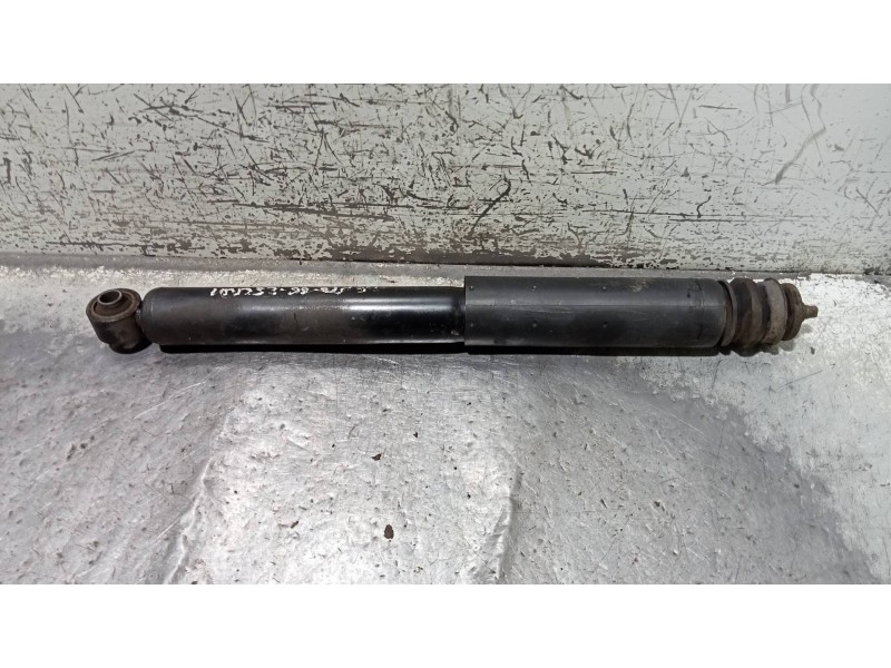 Recambio de amortiguador trasero izquierdo para kia sorento 2.5 crdi referencia OEM IAM 553103E500  