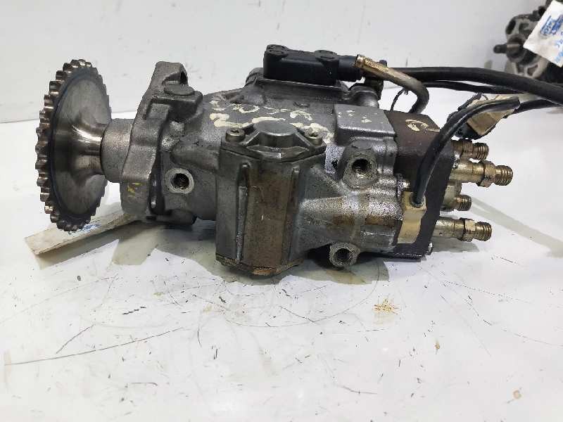 Recambio de bomba inyeccion para chrysler voyager (gs) 2.5 turbodiesel referencia OEM IAM 0460404975  BOSCH