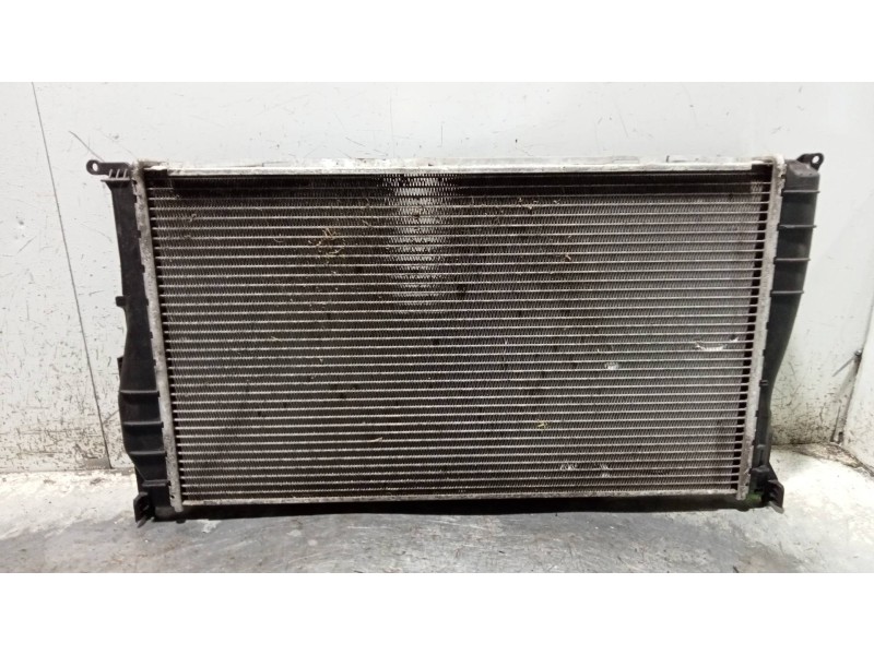 Recambio de radiador agua para bmw serie 1 coupe (e82) 120d referencia OEM IAM 17117788903 3052883 