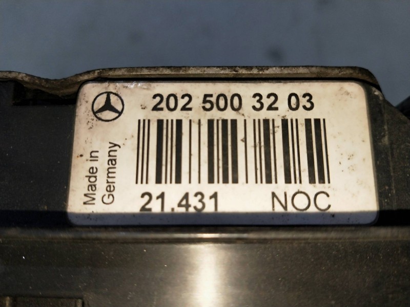 Recambio de radiador agua para mercedes clase c (w202) berlina 2.3 16v cat referencia OEM IAM 2025003203   Recambio de radiador agua para mercedes clase c (w202) berlina 2.3 16v cat referencia OEM IAM 2025003203