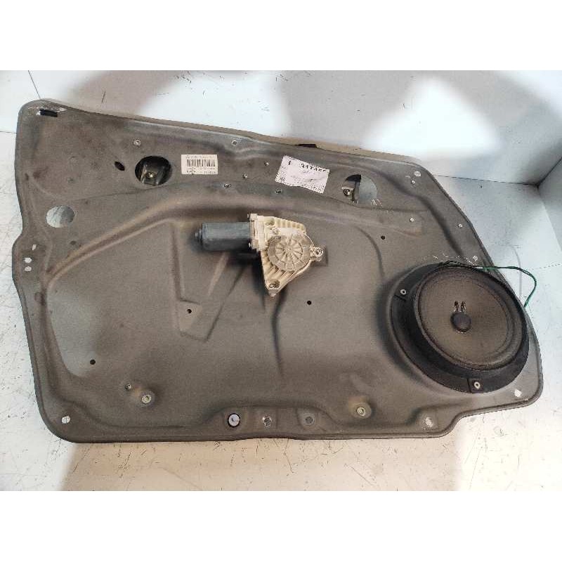 Recambio de elevalunas delantero izquierdo para mercedes clase b (w245) 180 cdi (245.207) referencia OEM IAM 1697202779 31T455 