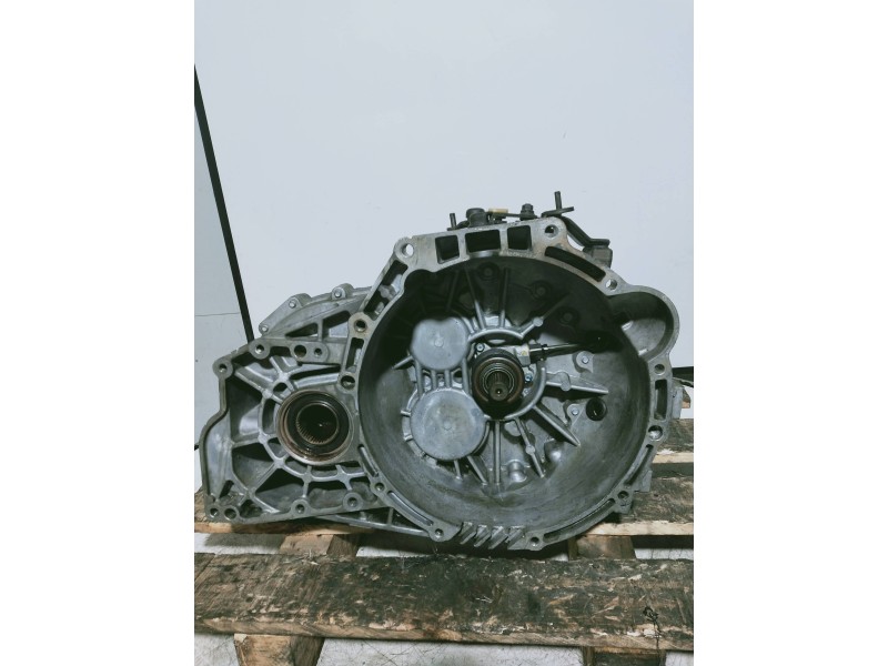 Recambio de caja cambios para hyundai santa fe (bm) 2.2 crdi classic (2wd) referencia OEM IAM Y070501577 4300038070 5V