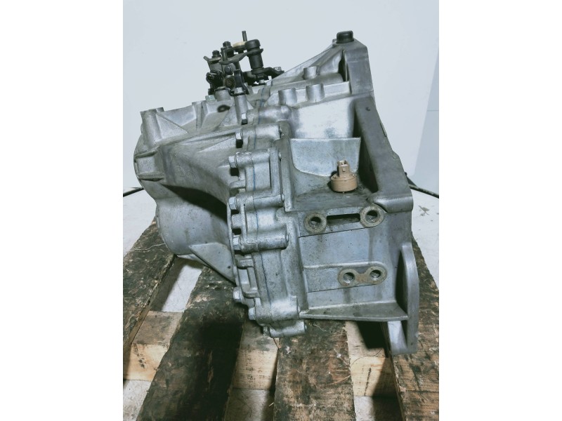 Recambio de caja cambios para hyundai santa fe (bm) 2.2 crdi classic (2wd) referencia OEM IAM Y070501577 4300038070 5V