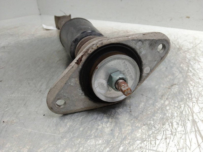 Recambio de amortiguador trasero para audi a8 (d2) 2.5 tdi referencia OEM IAM 4D0513031R  