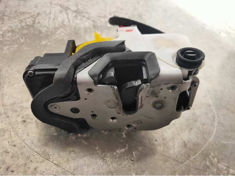 Recambio de motor cierre centralizado trasero izquierdo para opel mokka x color edition start/stop referencia OEM IAM 13579545  