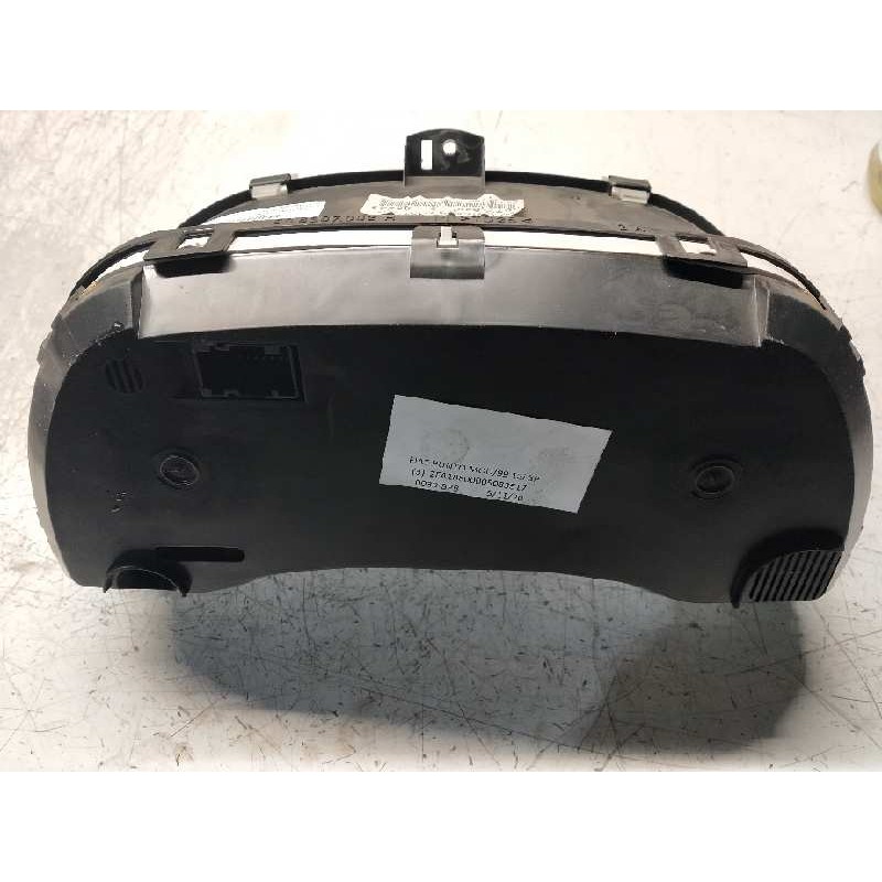 Recambio de cuadro instrumentos para fiat punto berlina (188) 1.2 8v referencia OEM IAM 46779048 3 90689 503000250300
