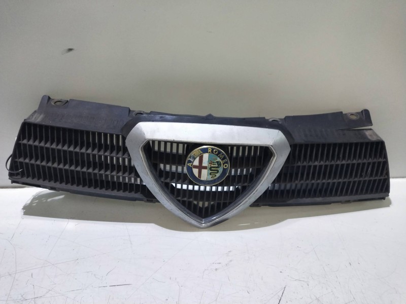 Recambio de rejilla delantera para alfa romeo 155 2.0 turbodiesel referencia OEM IAM   