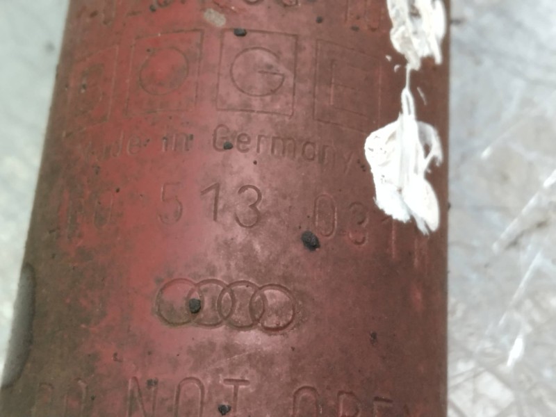 Recambio de amortiguador trasero para audi s8 (d2) 4.2 referencia OEM IAM 4D0513031M  