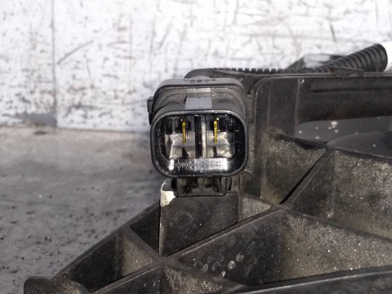 Recambio de electroventilador para hyundai santa fe (sm) 2.4 cat referencia OEM IAM F00S3A2179 2538626200 
