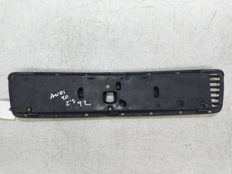 Recambio de rejilla delantera para audi 80/90 (893) referencia OEM IAM   