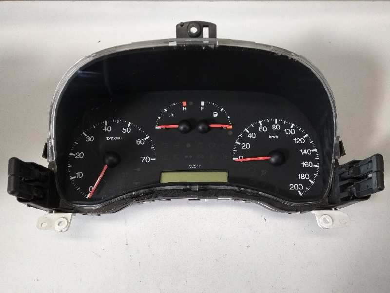 Recambio de cuadro instrumentos para fiat punto berlina (188) 1.2 cat referencia OEM IAM 46779052 9 90689 503000251000