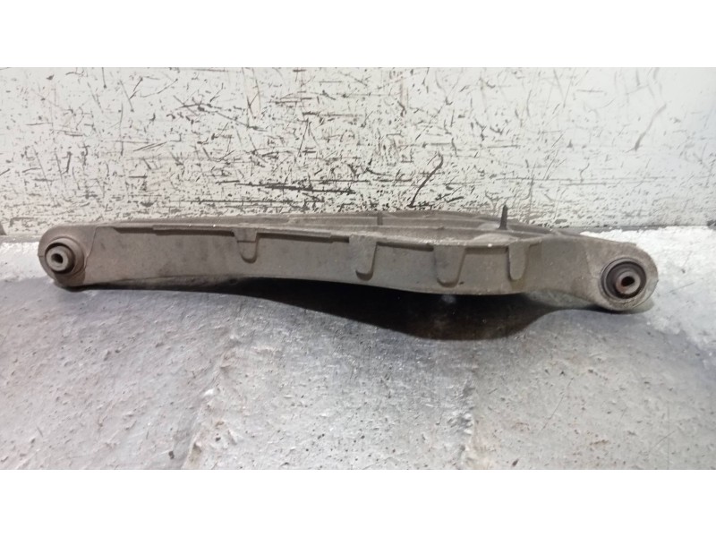 Recambio de brazo suspension inferior trasero derecho para volvo v60 kombi kinetic referencia OEM IAM   